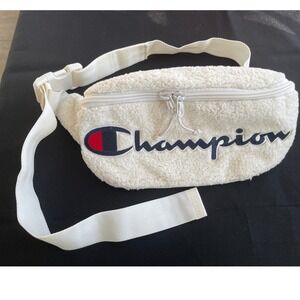 Champion Sherpa Prime Fleece Fanny Pack Waist Bag Cream White Adjustable Strap
